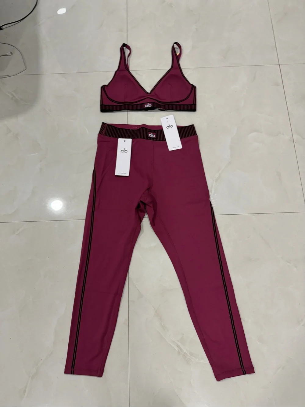 ALO Yoga matching two